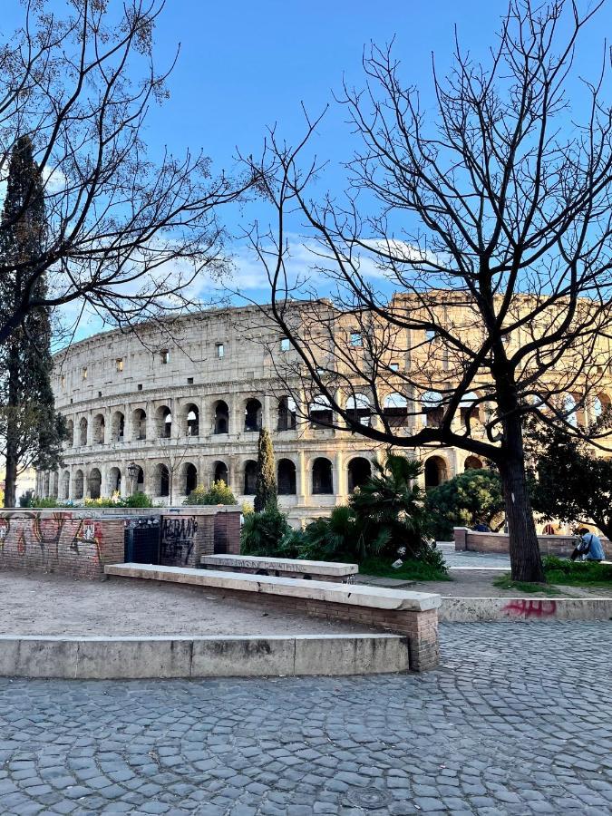 Martina Al Colosseo — Photos 3